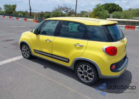 2014 Fiat 500L Trekking z USA, uszkodzony, nr VIN ZFBCFADH7EZ020527